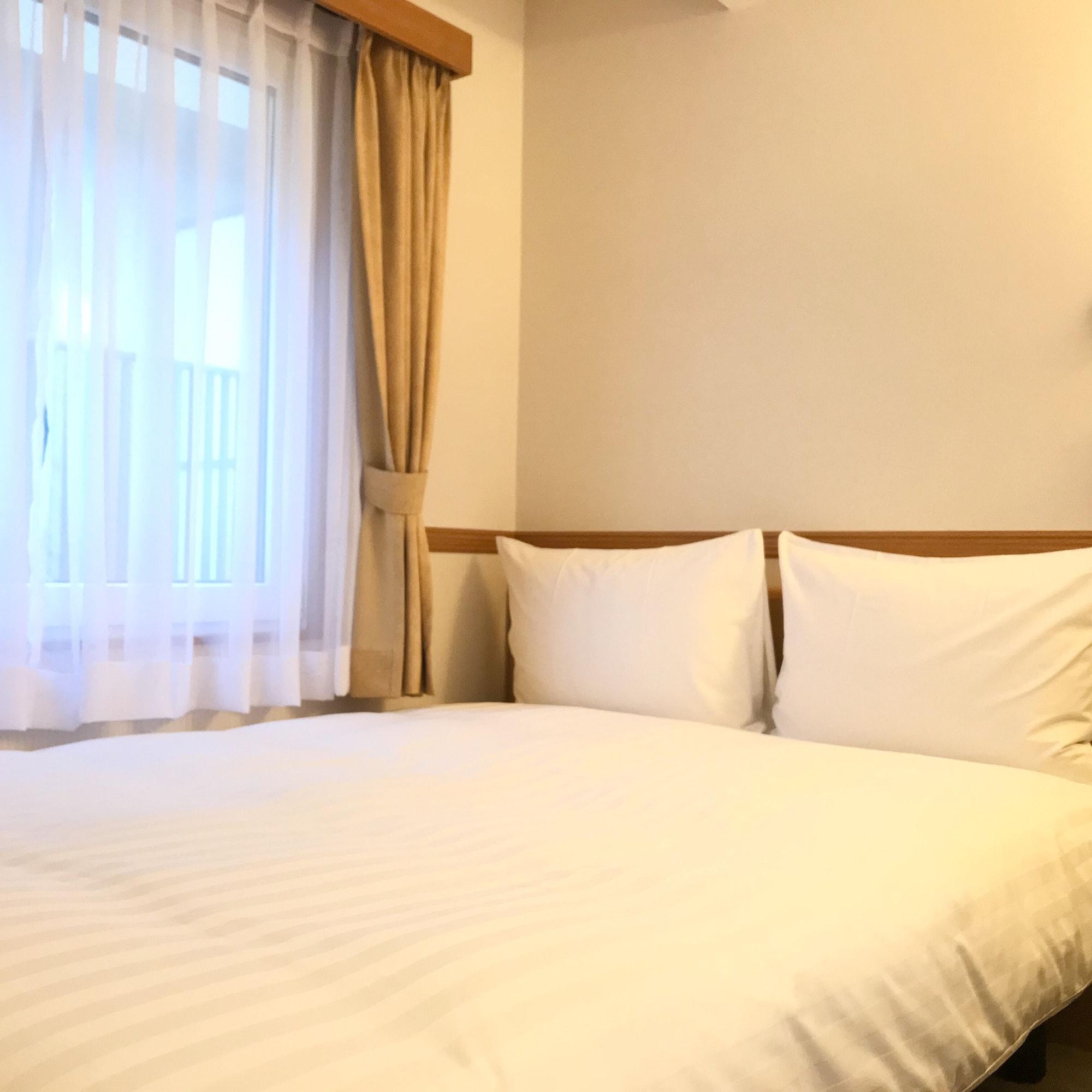 Toyoko Inn Yokohama Tsurumi Eki Higashi Guchi Екстер'єр фото