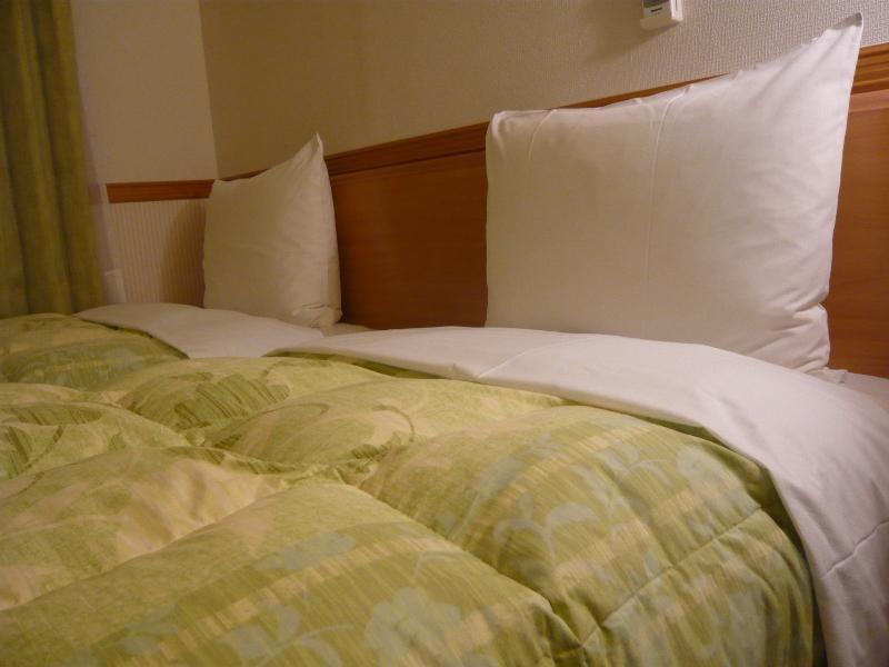 Toyoko Inn Yokohama Tsurumi Eki Higashi Guchi Екстер'єр фото